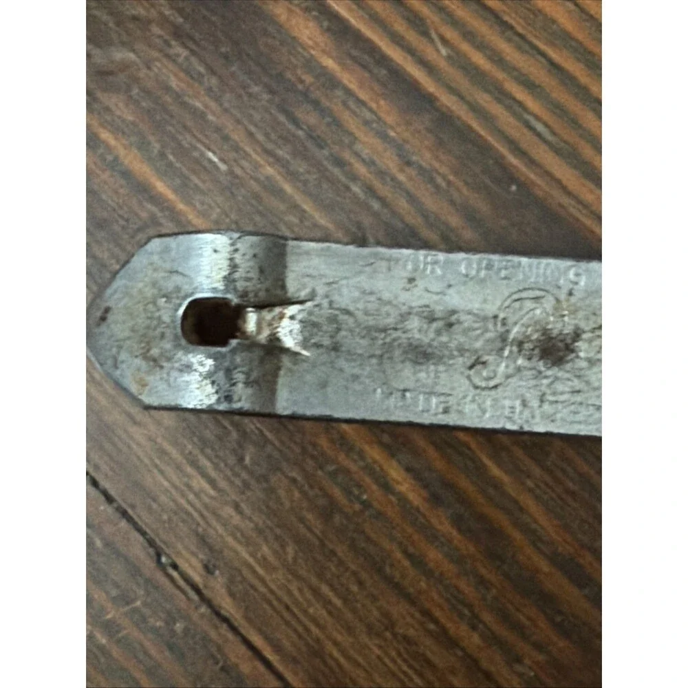 Pabst Blue Ribbon Bottle & Can Opener Tapa Can Canco KEGLINED Vintage PBR